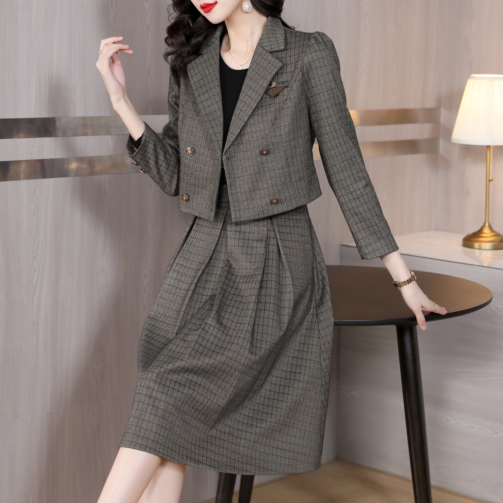 2024 Autumn Female Two Piece W - مراجعة Wool Suit Jacket وسعره